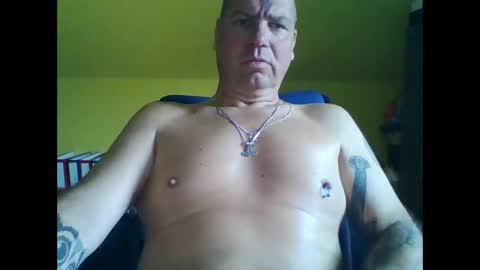 Snapshot of thomsen1478 chatting on 09/10/25, 12:27 thomsen1478 online show from 09/10/25, 12:27