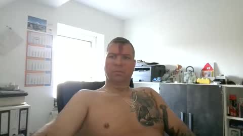 Snapshot of thomsen1478 chatting on 04/06/26, 10:27 thomsen1478 online show from 04/06/26, 10:27