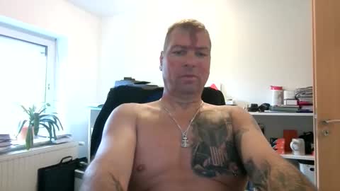 Snapshot of thomsen1478 chatting on 05/11/26, 01:17 thomsen1478 online show from 05/11/26, 01:17