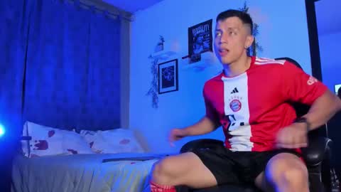 Thoms Every online show from 10/31/25, 11:39