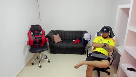 thomson_hot01 online show from 02/20/26, 06:26