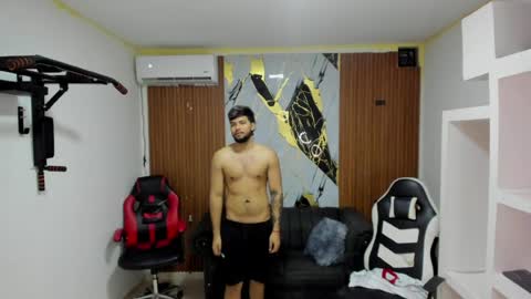 thomson_hot01 online show from 04/09/26, 05:51