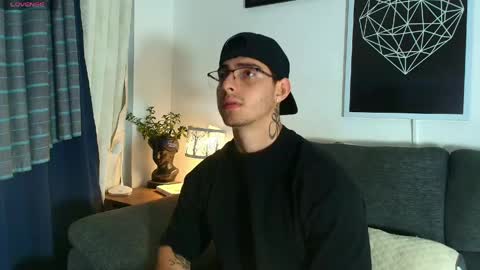 Snapshot of thomylov chatting on 05/29/26, 02:09 thomylov online show from 05/29/26, 02:09
