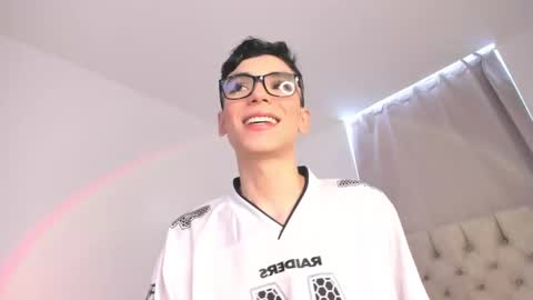 Thomy T online show from 09/13/25, 02:50