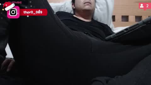 Snapshot of thor0200 chatting on 01/04/25, 01:21 thor0200 online show from 01/04/25, 01:21