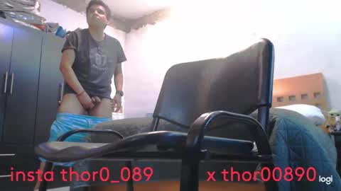 Snapshot of thor0200 chatting on 10/12/25, 11:26 thor0200 online show from 10/12/25, 11:26