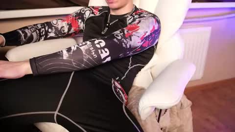 Snapshot of thor_banger chatting on 12/20/25, 10:17 thor_banger online show from 12/20/25, 10:17