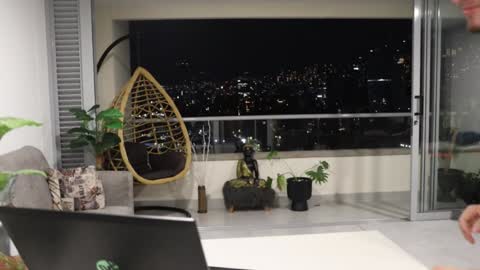 Snapshot of thorclarck_ chatting on 12/02/24, 01:36 Sebastian online show from 12/02/24, 01:36