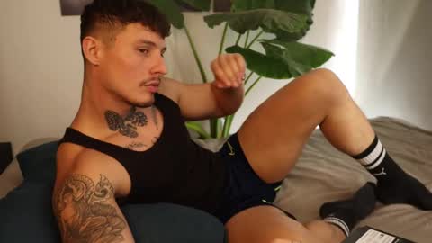 Snapshot of thorclarck_ chatting on 09/24/25, 03:37 Sebastian online show from 09/24/25, 03:37