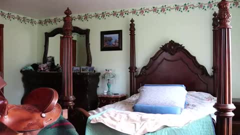 ThornburyRose online show from 03/03/26, 07:53