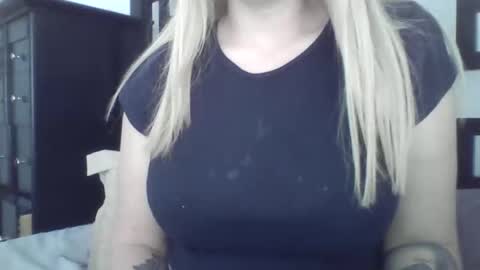 thrillho89 online show from 05/17/26, 04:32
