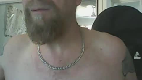 Snapshot of thrillingozziecock chatting on 09/25/25, 01:20 thrillingozziecock online show from 09/25/25, 01:20