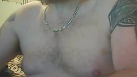 Snapshot of thrillingozziecock chatting on 09/28/25, 10:53 thrillingozziecock online show from 09/28/25, 10:53