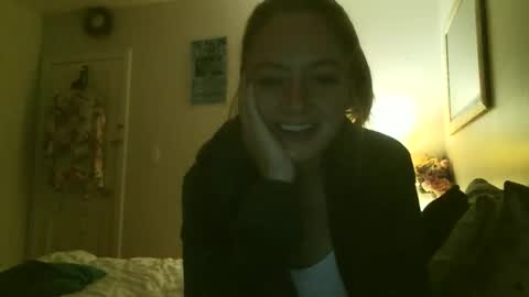 throatbabi34 online show from 09/23/25, 04:04