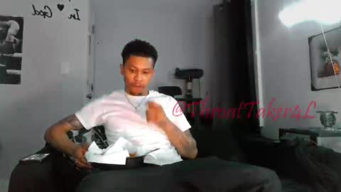 ThroatTaker4l  online show from 05/27/26, 07:38