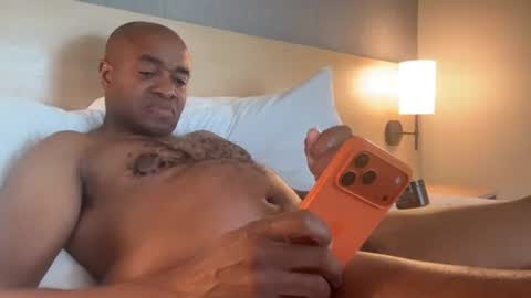 Snapshot of throbbingxxx chatting on 04/01/26, 10:18 austin xzandros online show from 04/01/26, 10:18