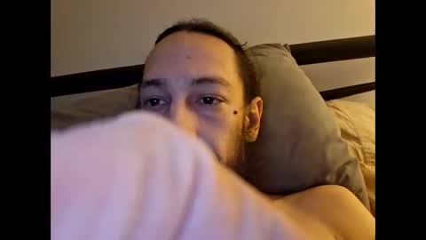 Snapshot of throbster513 chatting on 10/17/25, 03:03 throbster513 online show from 10/17/25, 03:03