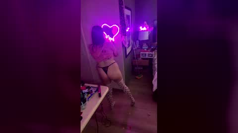 Snapshot of tht_1latinabarbie chatting on 02/01/26, 07:56 LatinaBarbie666 online show from 02/01/26, 07:56