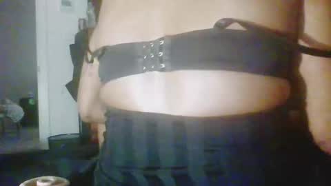 Snapshot of thugpucci chatting on 04/04/26, 02:58 thugpucci online show from 04/04/26, 02:58