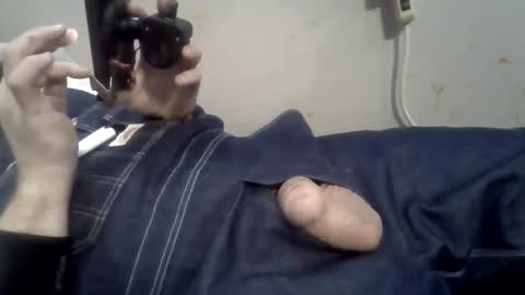 thunder8u42 online show from 10/18/25, 08:59