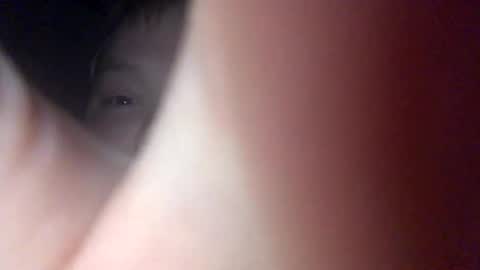 Snapshot of thunderbird2696 chatting on 12/20/25, 10:55 thunderbird2696 online show from 12/20/25, 10:55