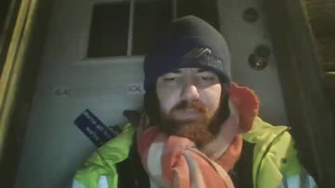 Snapshot of thunderjacker chatting on 12/17/25, 04:07 The Pen is Mightier than Sword online show from 12/17/25, 04:07