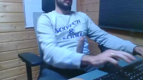 toobigcockforonegirl online show from 01/03/25, 10:52