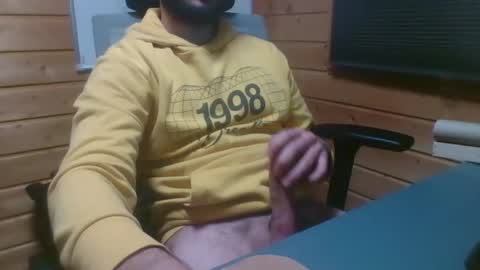 Snapshot of thx_4some_sharing chatting on 11/22/25, 12:53 toobigcockforonegirl online show from 11/22/25, 12:53