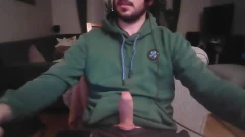 Snapshot of thx_4some_sharing chatting on 02/18/26, 11:33 toobigcockforonegirl online show from 02/18/26, 11:33