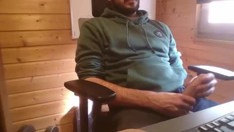 Snapshot of thx_4some_sharing chatting on 03/03/26, 12:44 toobigcockforonegirl online show from 03/03/26, 12:44