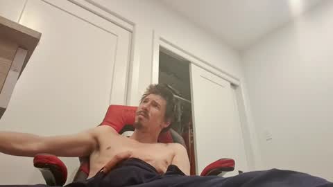 Snapshot of thxgorilla45 chatting on 04/15/26, 05:14 thxgorilla45 online show from 04/15/26, 05:14