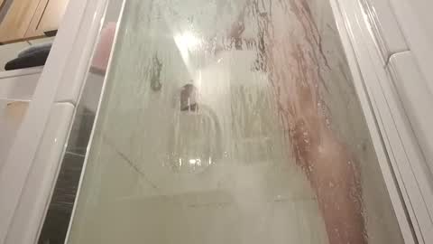 Snapshot of thxgorilla45 chatting on 04/16/26, 10:16 thxgorilla45 online show from 04/16/26, 10:16