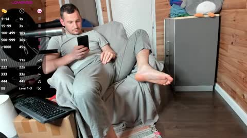 Snapshot of thyleo chatting on 04/06/26, 08:21 bigsshark online show from 04/06/26, 08:21