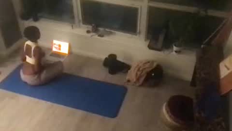 tia_fox online show from 10/29/25, 04:15