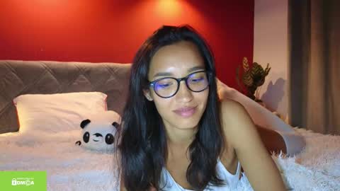tia_j online show from 10/20/25, 05:24