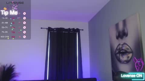 Snapshot of tiabellaxxx chatting on 10/12/25, 10:20 Tia Bella online show from 10/12/25, 10:20