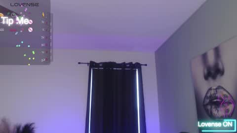 Snapshot of tiabellaxxx chatting on 10/26/25, 08:59 Tia Bella online show from 10/26/25, 08:59