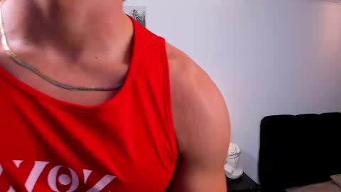 Tian Brooks online show from 09/18/25, 04:36