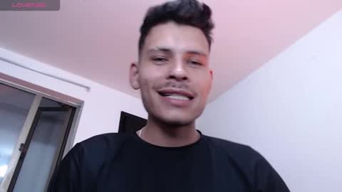 tian_domiza online show from 12/04/25, 12:31