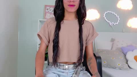 TIANA  online show from 09/17/25, 07:37