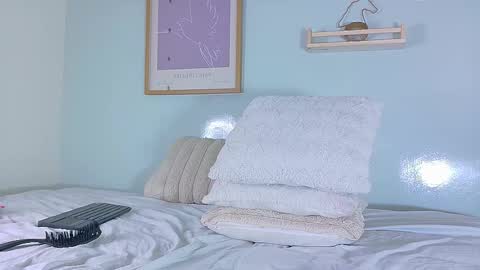 TIANA  online show from 10/29/25, 01:13