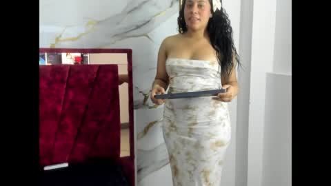 Snapshot of tiana_hots chatting on 05/05/26, 11:24 tiana_hots online show from 05/05/26, 11:24