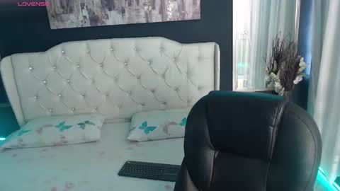 LIA online show from 09/16/25, 12:17