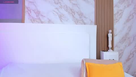 tianaglow4 online show from 10/14/25, 12:28