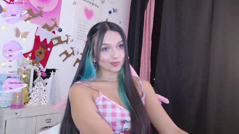 Tiana Le online show from 01/21/25, 01:39