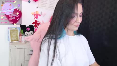 Tiana Le online show from 02/21/25, 01:00