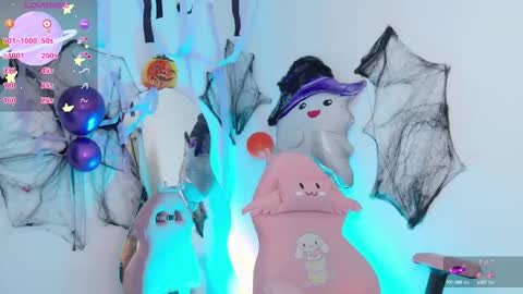 Tiana Le online show from 10/15/25, 02:33