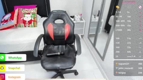 tianapiket online show from 12/18/24, 11:45