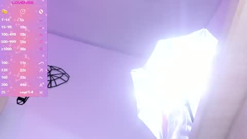 tianapiket online show from 09/18/25, 07:16