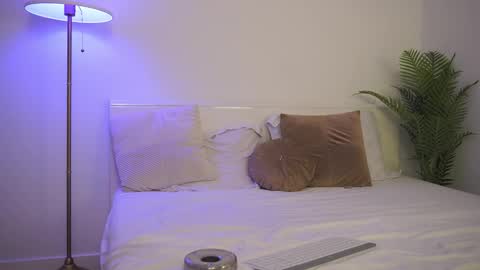 Anna online show from 02/03/26, 08:14